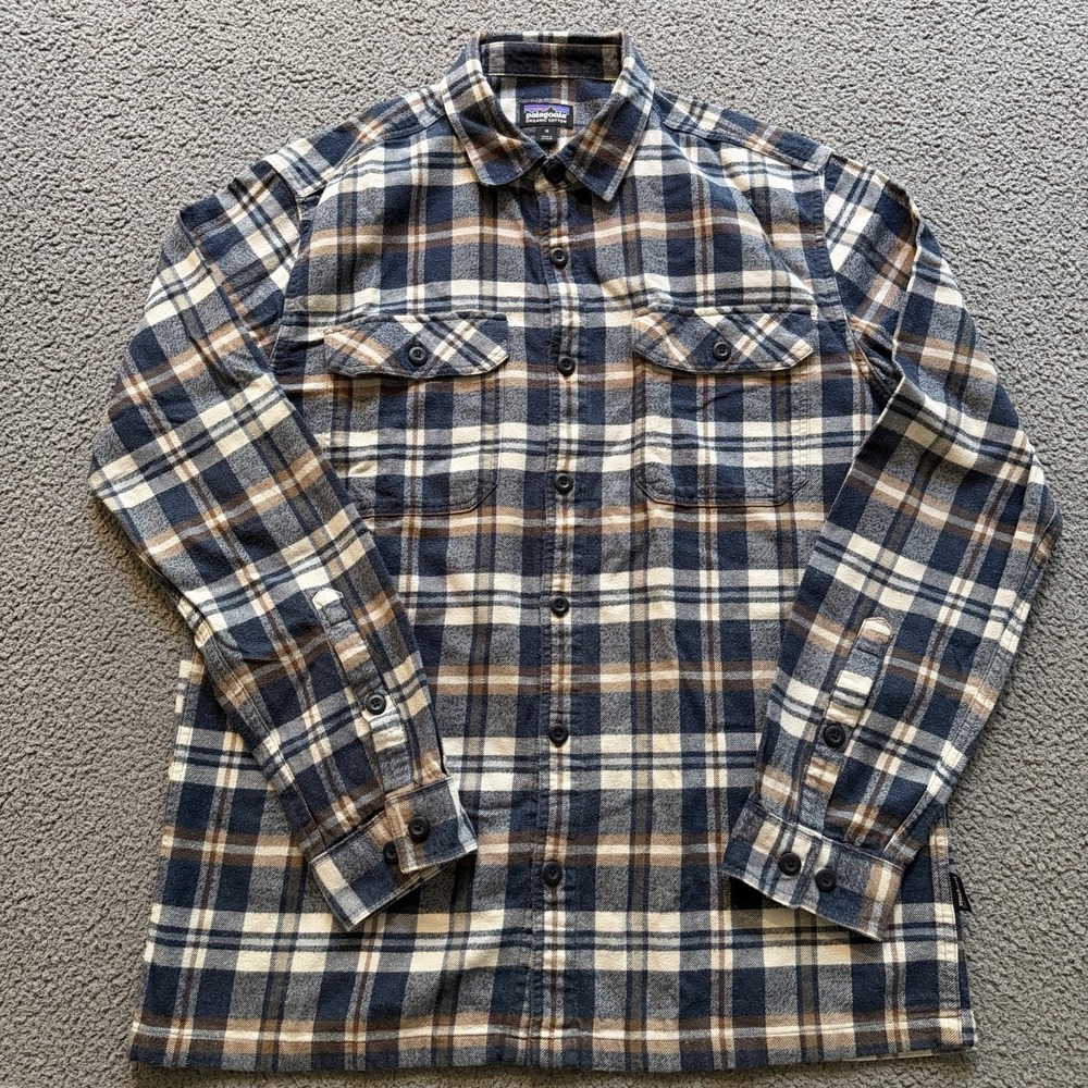 Patagonia Shirt Blue Plaid Fjord Flannel Organic Cotton Hiking Outdoors Medium